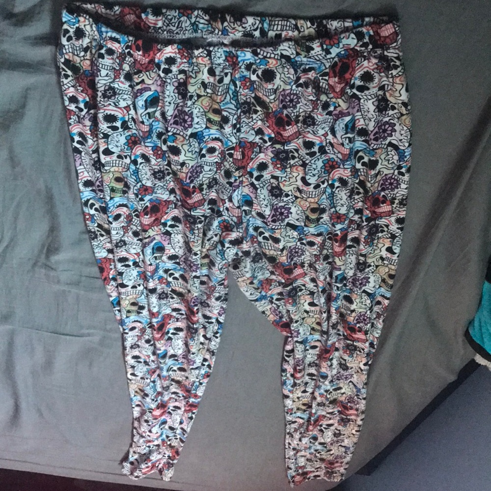 Skull printed leggings